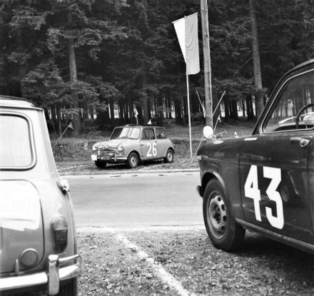 Stanisław Stolarski i Longin Bielak – BMC Mini Cooper, Jens Nielsen i Henning Henriksen – Alfa Romeo Giulietta.